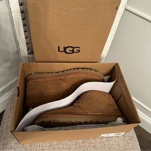 UGG Neumel